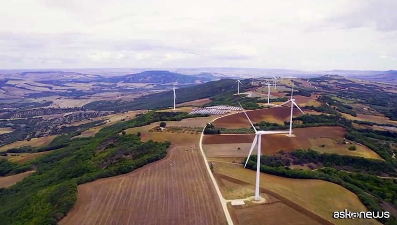 Terna: ogni euro investito nella Rete vale 1,3 euro di Pil