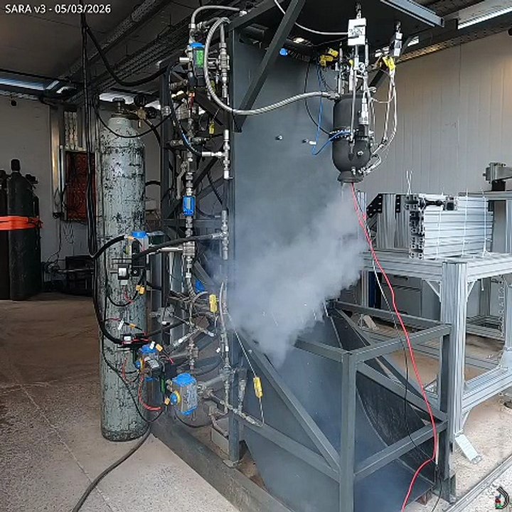 UnB testa motor de foguete