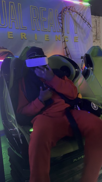Moi face à une machine horreur en réalité virtuelle