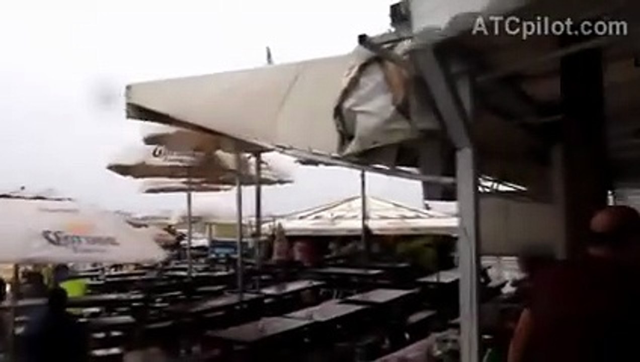 شاهد فشل طائرة في الهبوط في أخطر مطار في العالم