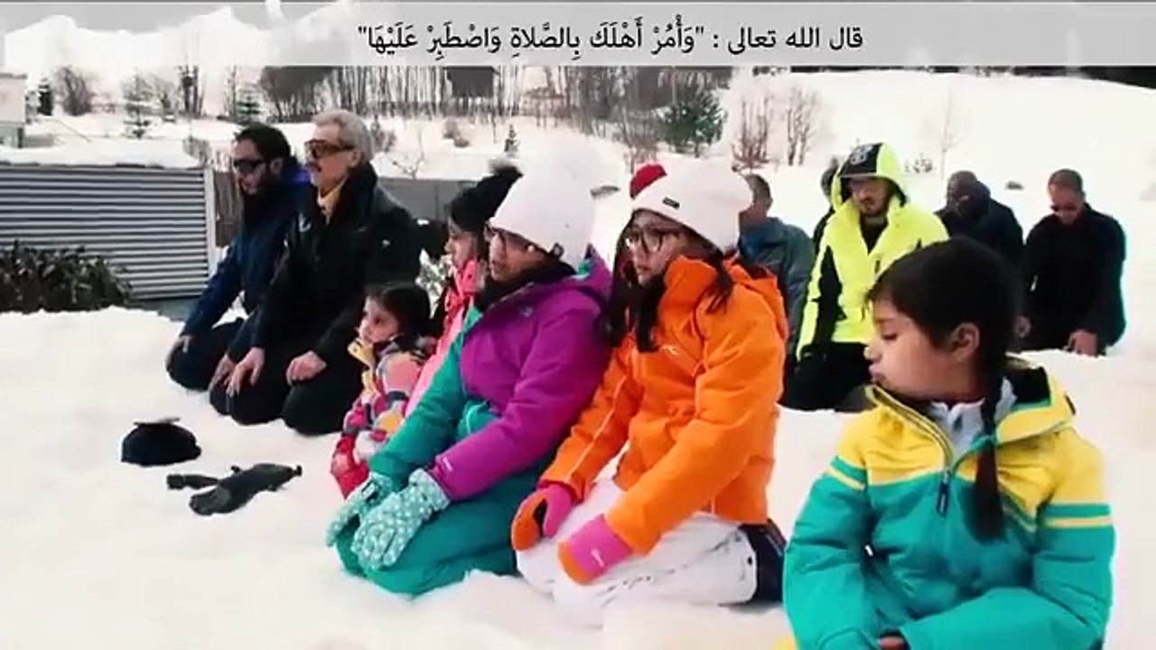 شاهد الأمير الوليد بن طلال في ثلوج النمسا برفقة الأسرة