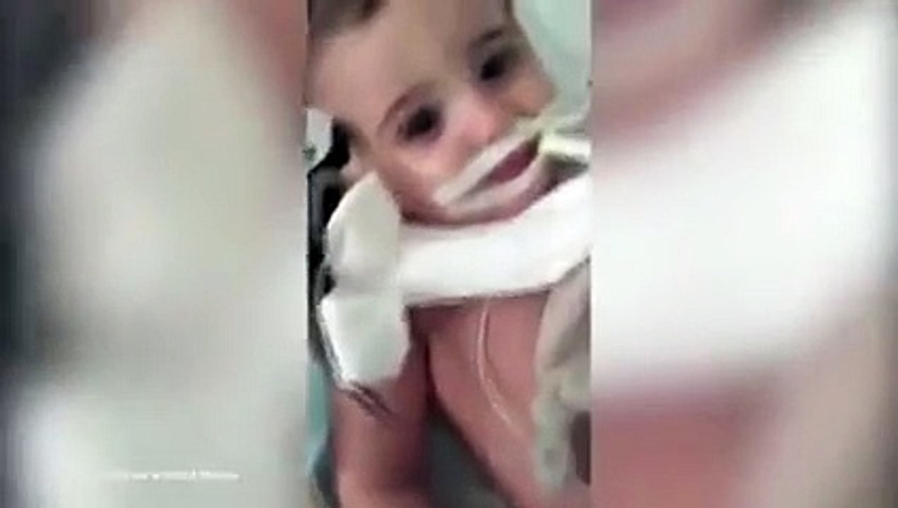 تستيقظ فبل فصلها عن أجهزة التنفس الصناعي لتثبت أن الأطباء كانوا مخطئين .. فيديو