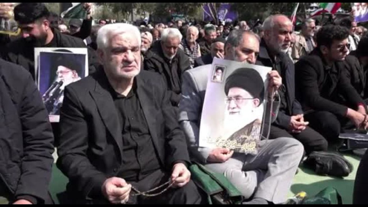 Teheran, preghiera del venerdì e proteste contro attacchi Israele-Usa
