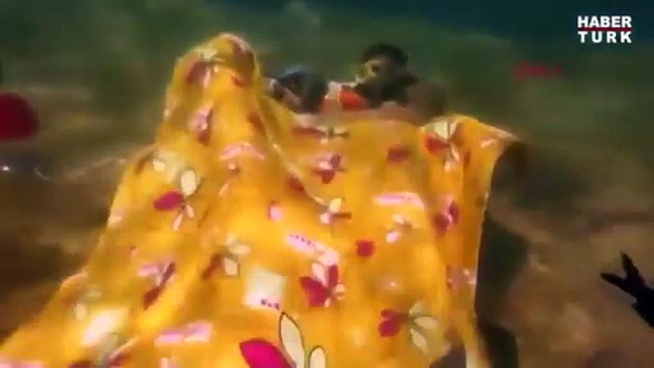 شاهد كيف حول غواصان تركيان قاع البحر لغرفة نوم
