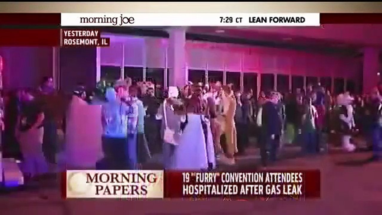 بالفيديو- مذيعة تنفجر من الضحك مباشرة على الهوا...