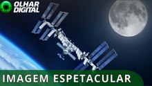 Veja a Estação Espacial Internacional passando na frente da Lua