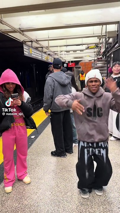 Subway Dance