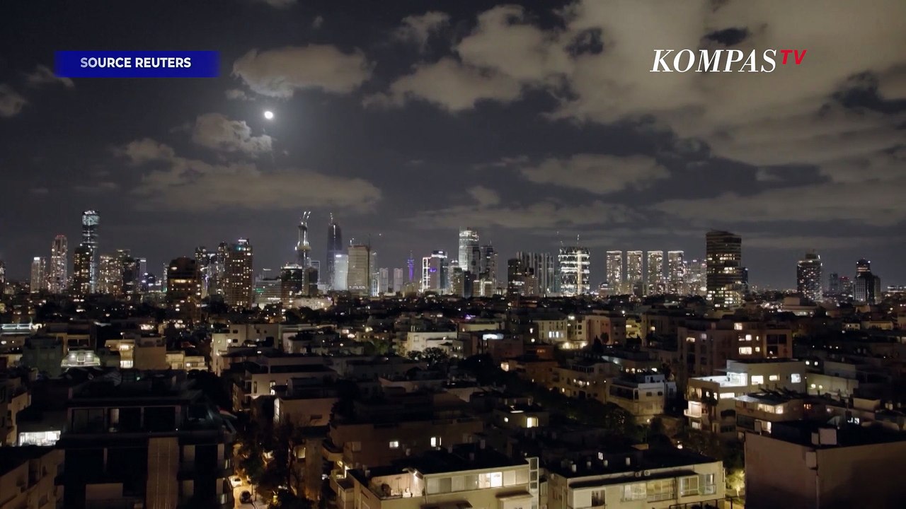Malam Mencekam di Langit Tel Aviv! Gelombang Rudal Balistik Iran Serang Israel