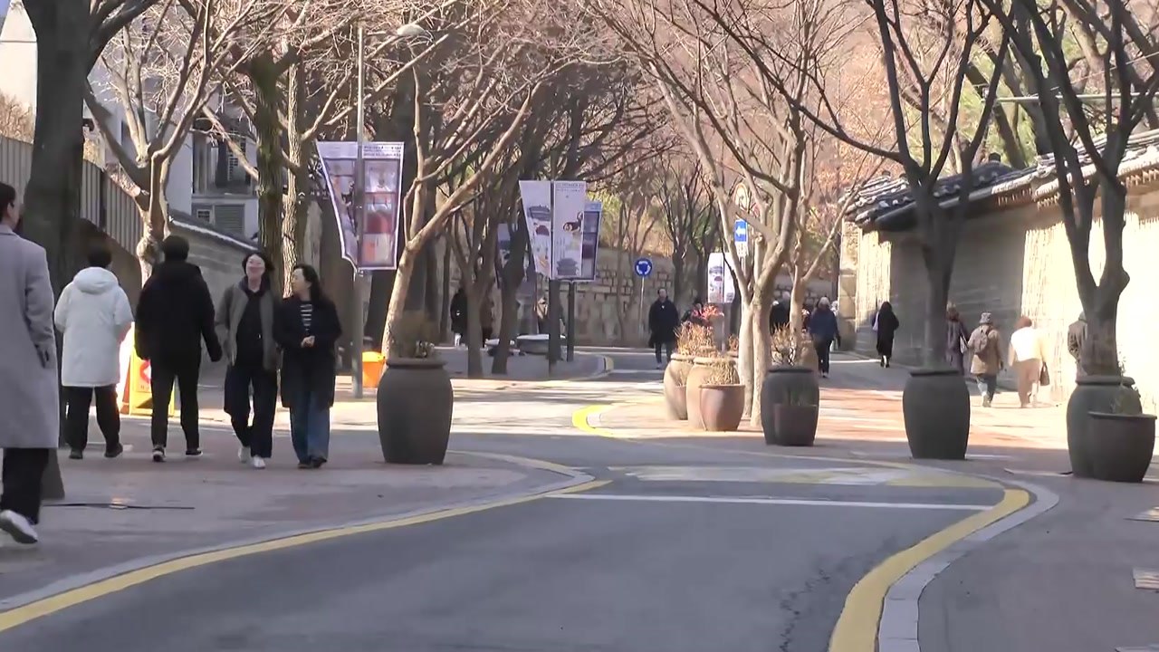 [날씨] 휴일 아침까지 꽃샘추위...낮부터 기온↑, 일교차 유의 / YTN
