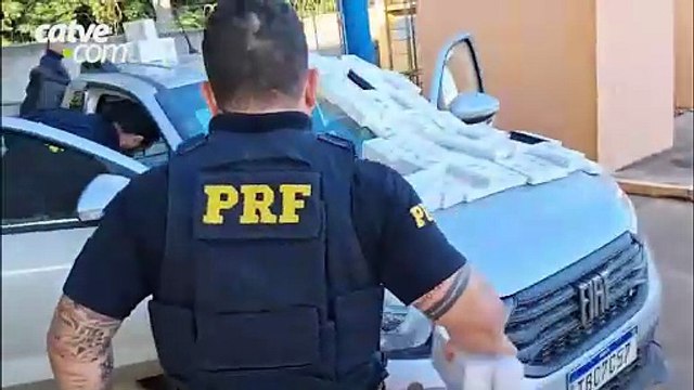 Carga milionária de iPhones é apreendida escondida em picape em Ubiratã