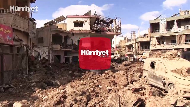 İsrail ordusu Lübnan'ın doğusundaki Nebi Şit beldesine saldırı düzenledi