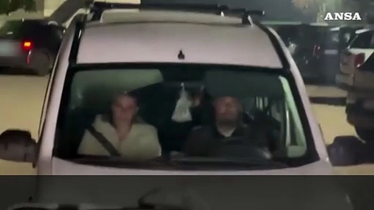 Famiglia nel bosco, la legale dei genitori: "Cacciata la madre"