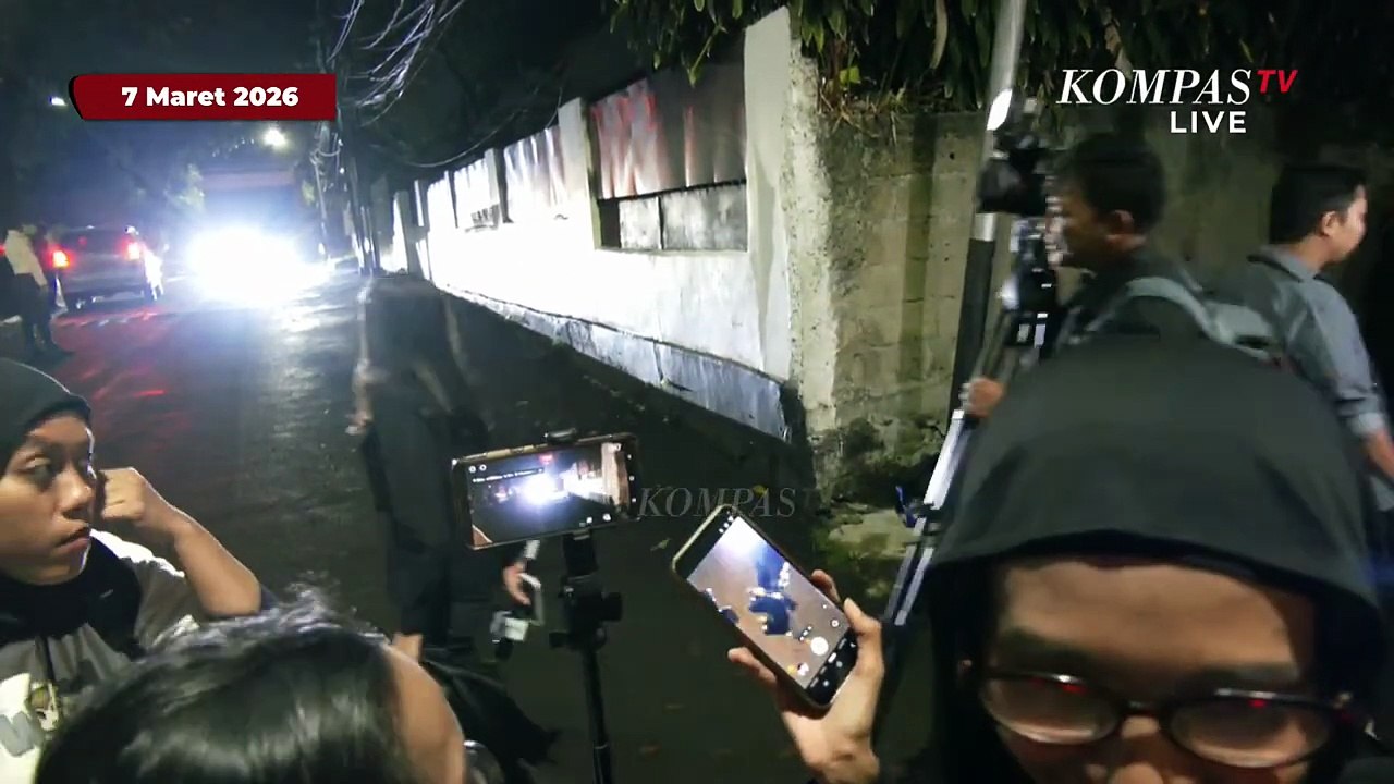 Suasana Rumah Duka Vidi Aldiano, Dion Wiyoko hingga Armand Maulana Datang Melayat