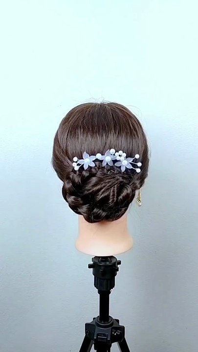 Quick & Elegant Hair Style Tutorial | Simple Ha...