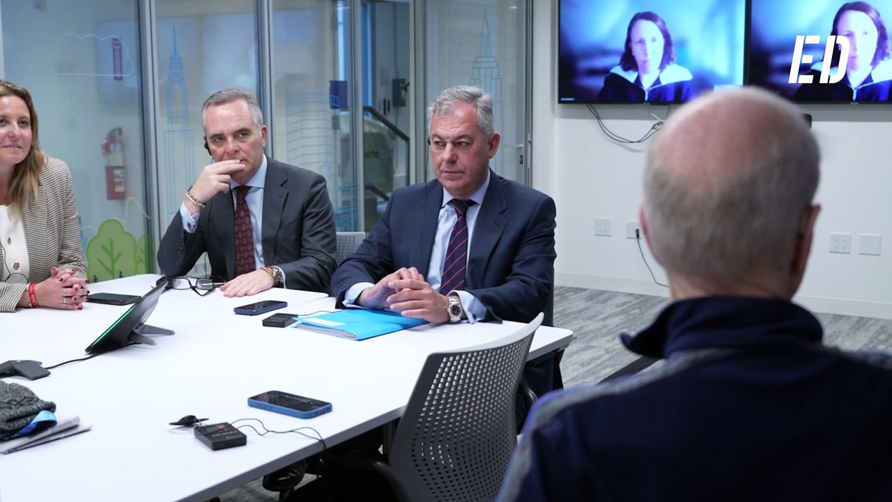 El alcalde de Sevilla presume de la maratón de Sevilla en Nueva York y se compromete a establecer nuevas vías de colaboración entre ambas pruebas deportivas