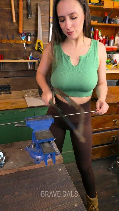 Easy Workshop Holder Hack to a million likes! 👍  #Short #Hack