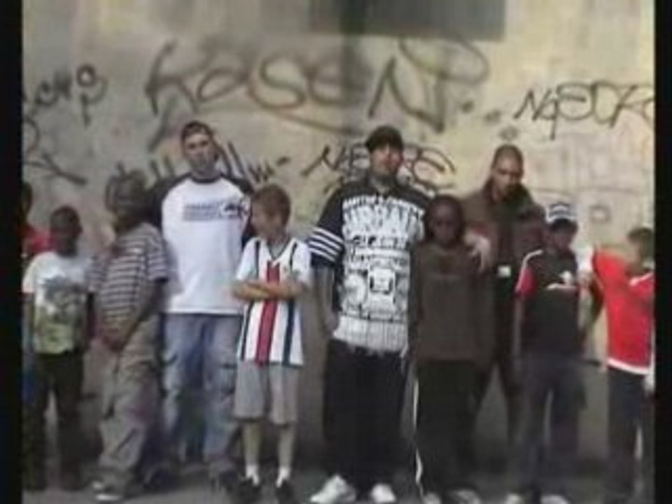 sitays-kesy feat X.L clip "la vie de quartier."