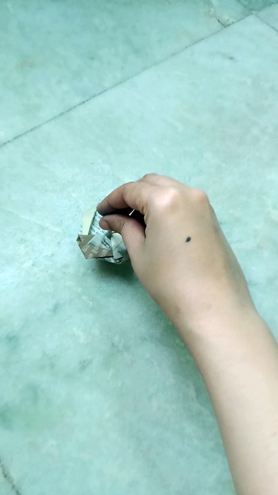 Origami magic with blue paper 🔵 A simple paper turning into a spinning toy.