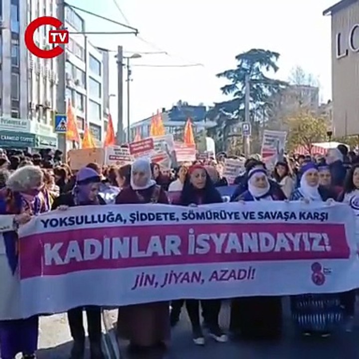 8 Mart Dünya Emekçi Kadınlar Günü'nde kadınlar Kadıköy'de toplandı