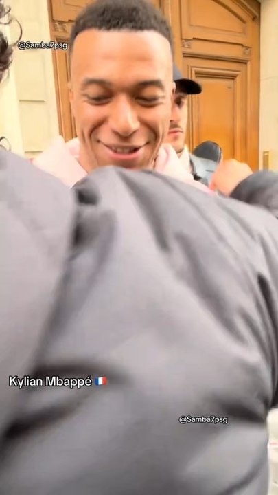 IL S’EN FOUT DE MBAPPÉ
