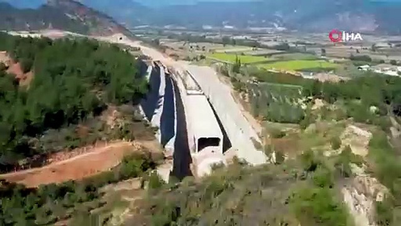 Bir ilimiz daha Yüksek Hızlı Tren ağına bağlanıyor: Bakan Uraloğlu tarih verdi