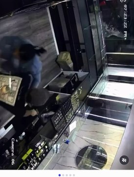 Así asaltaron joyería Popi Oro en Cristo Rey: encapuchados dispararon y rompieron vitrinas