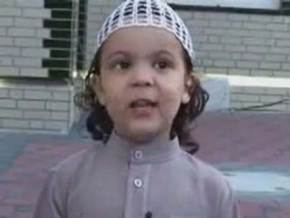 Italian Boy recites Quran