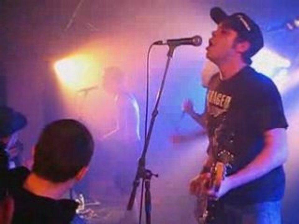 GABBA RESISTA - Nevrotic Explosion