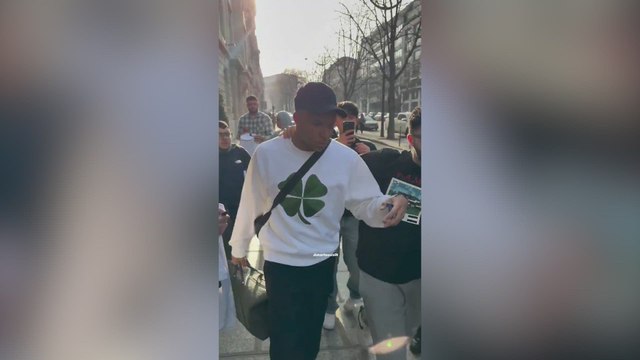 Mbappé y Ester Expósito pillados juntos: se confirma la pareja del año