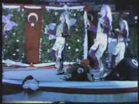 Lüleburgaz 23 Nisan Folklor gösterisi