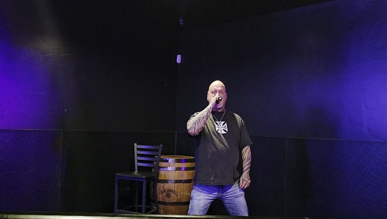 KISS - MODERN DAY DELILAH (PERFORMED LIVE AT THE WESTERNER)