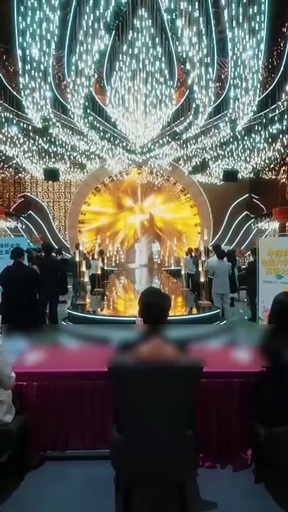 💞Billionaire CEO fell in love with me at first sight, spoiled me, and married me!#cdrama