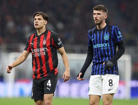Calvarese, calcio di rigore su Ricci: L'arto è in posizione naturale