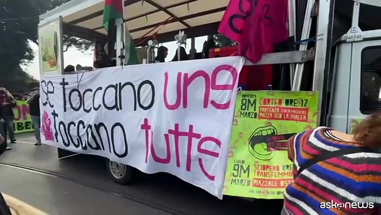 Sciopero generale transfemminista, al via a Roma il corteo
