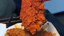 HOT CHICKEN TENDER HEAVEN at Fluffie’s Hot Chicken in Midtown Manhattan NYC! 🍗🔥🤤 #DEVOURPOWER