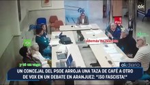 Un concejal del PSOE arroja una taza de café a otro de Vox en un debate en Aranjuez: "¡So fascista!"