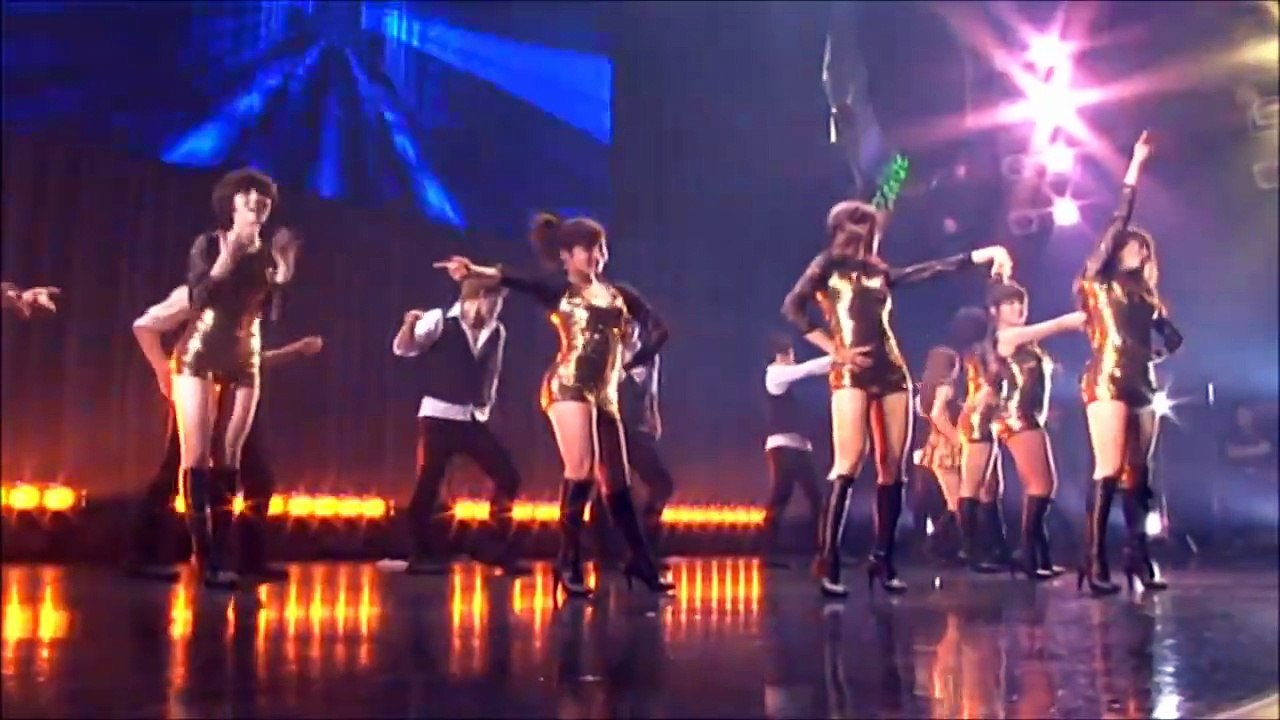 T-ARA — Roly-Poly ● T-ARA LIVE IN OSAKA · (2012)