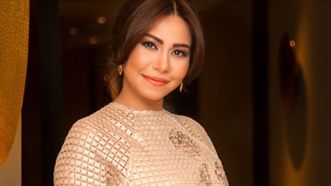 نقل شيرين عبد الوهاب إلى المستشفى بعد إصابتها بوعكة صحية