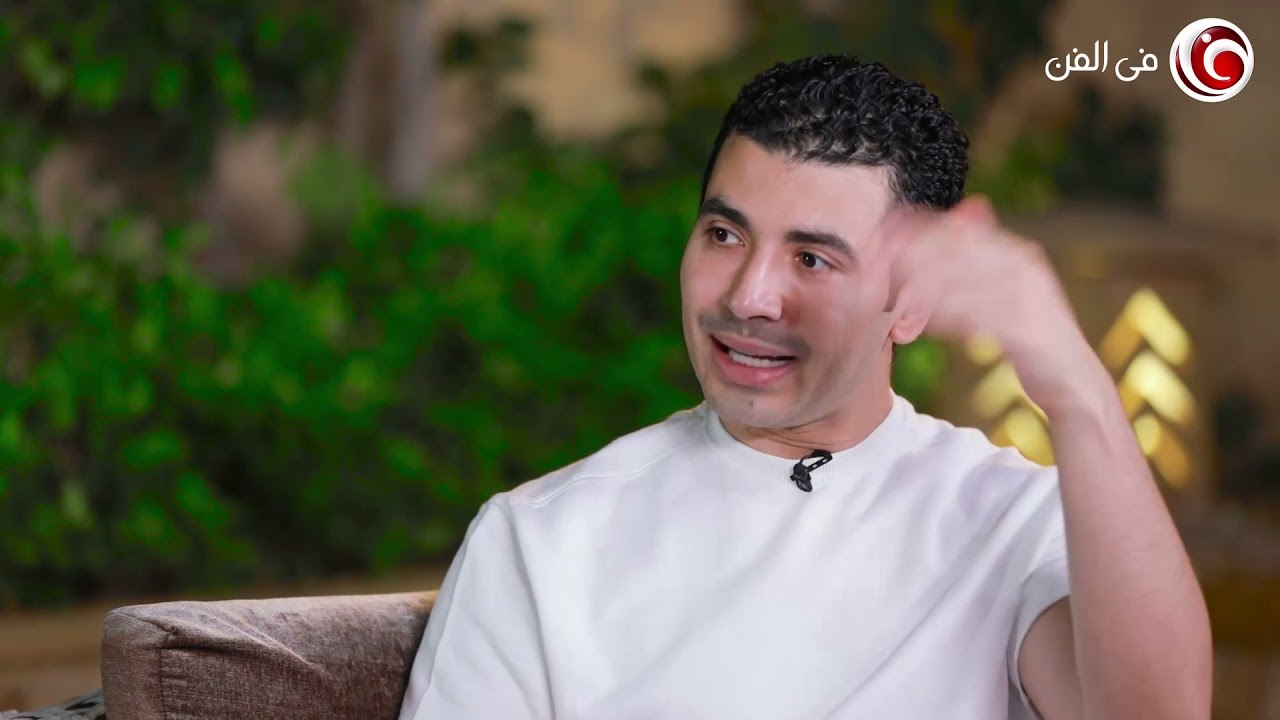 محمد أنور: اتكسفت أقول لأصحابي إني هغني.. وأحمد عز دايمًا بينصحني