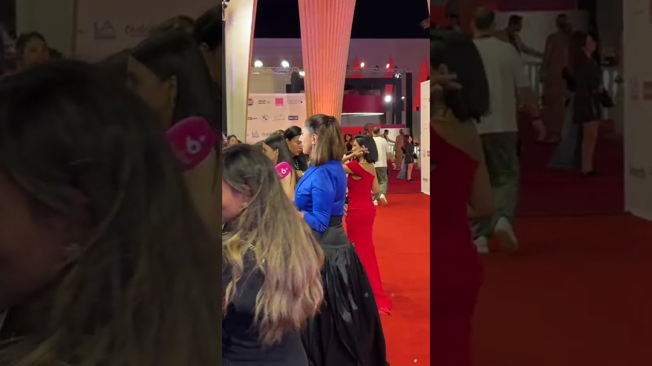 🎬 حنان مطاوع على ريد كاربت فيلمها "هابي بيرث داي" في مهرجان الجونة
