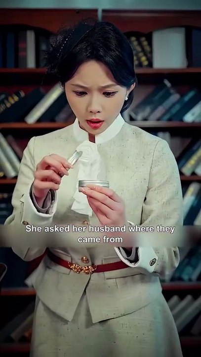 🖼️ Her Husband Locked Himself in the Study Every Night… Until She Discovered the Painting Was HER!