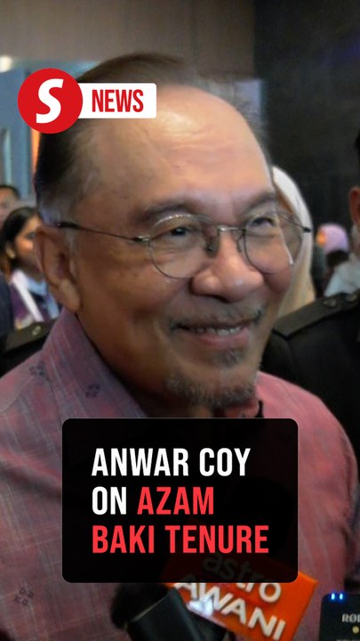 PM stays mum on Azam Baki contract renewal