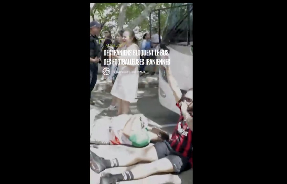 Australie: des Iraniens bloquent le bus des footballeuses iraniennes en direction d'aéroport