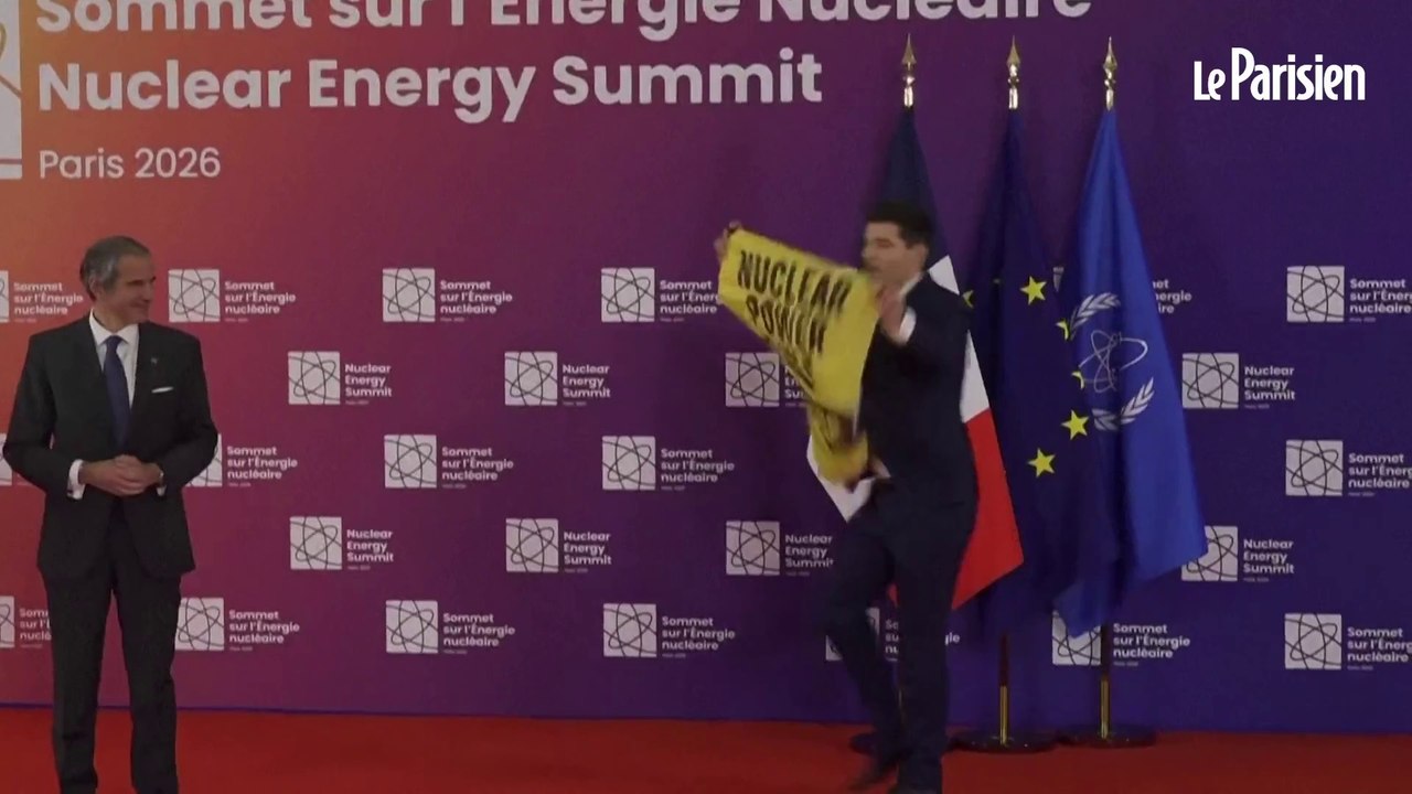Des militants de Greenpeace perturbent le sommet de l'énergie nucléaire à Paris