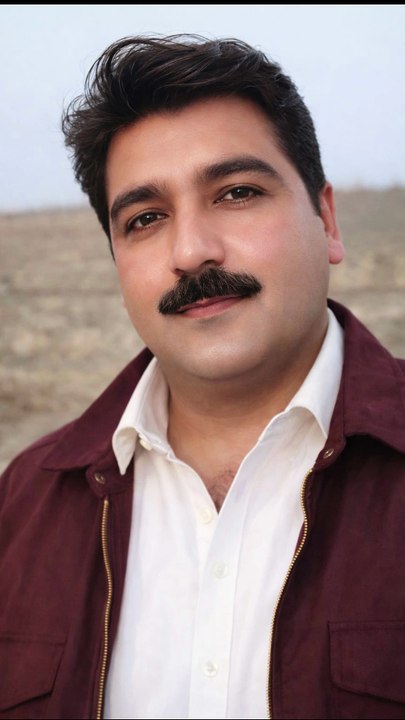 Zere De Dak Da Da Khpl Zana Ghani Khan Best Nazam By Sardar Ali Takkar .