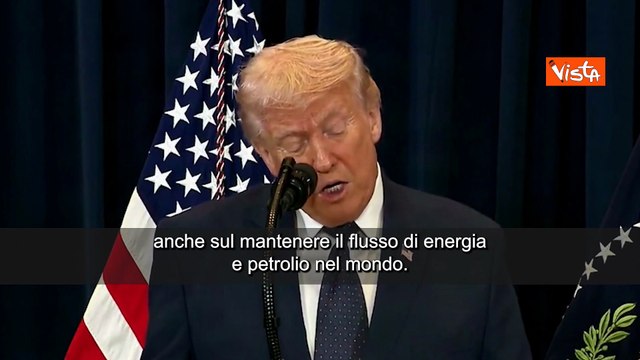 Trump all'Iran: Se terrete in ostaggio il petrolio colpiremo più duramente
