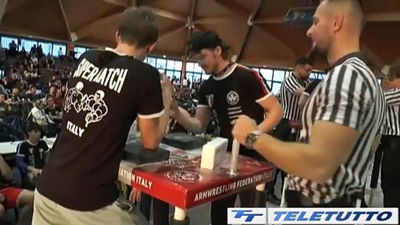 Video News - Rovato, super sfida Braccio di ferro