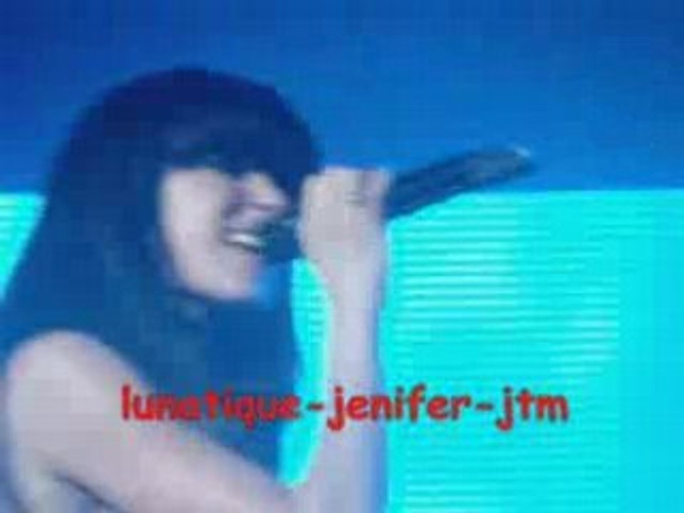 JENIFER CHANTE LE bonheur me va au teint