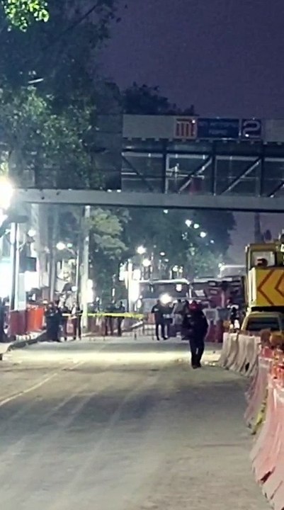 Derrumbe en la colonia Tránsito deja al menos dos víctimas; continúan labores de rescate