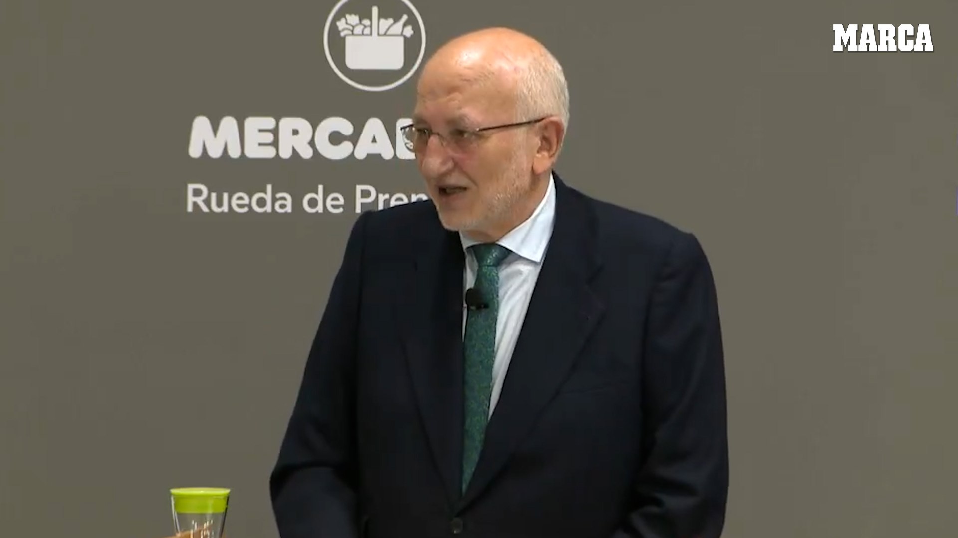 Juan Roig y su posible compra del Valencia: “No lo contemplo, en absoluto”